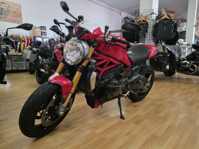 Ducati Monster 1200S (2016)(A)